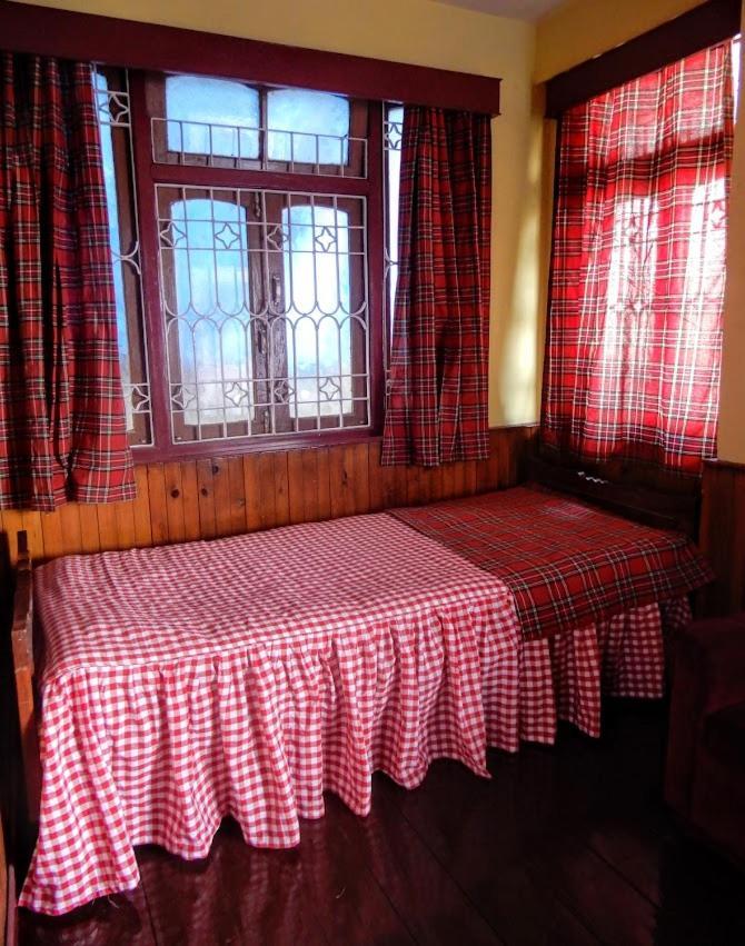 דרג'ילינג West Point Backpackers Hostel מראה חיצוני תמונה